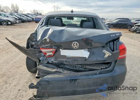 2014 Volkswagen Passat Se z USA, uszkodzony, nr VIN 1VWBN7A38EC116237